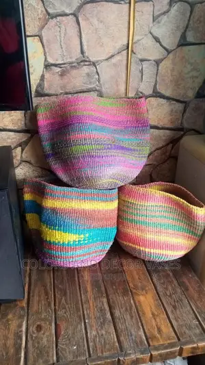 Baskets Kiondos Vases