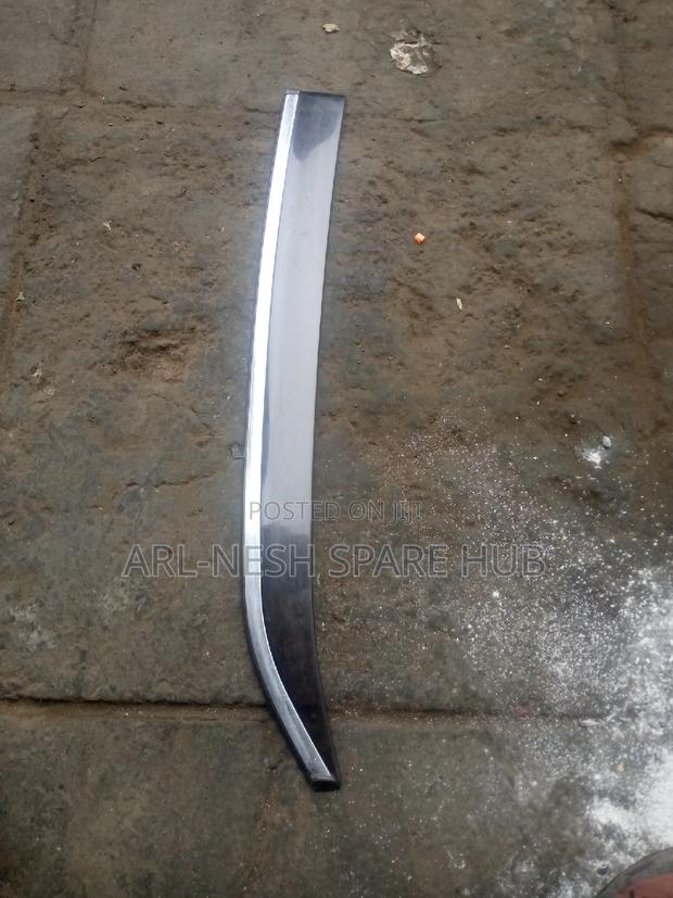 Toyota Mark X Rear Windbreakers - thumbnail 3