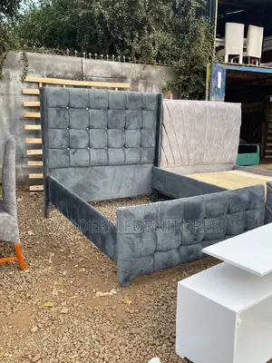 5/6 Bed,Tufted Boxes Bed