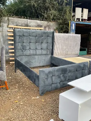 5/6 Bed,Tufted Boxes Bed