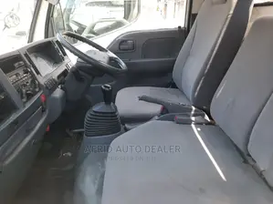 Isuzu ELF Truck