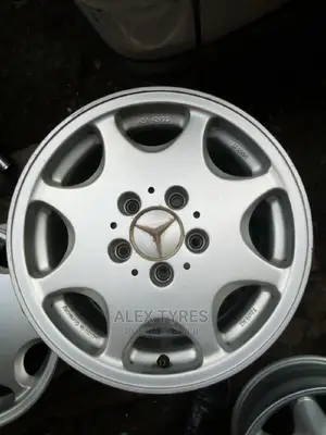 Size 15 Inche Mercedes Benz Original Sport Rims Set