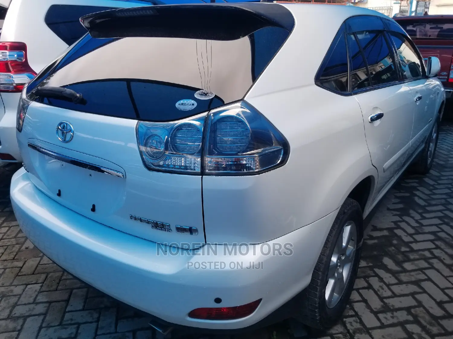 Toyota Harrier 3.3 Hybrid 4WD 2011 White