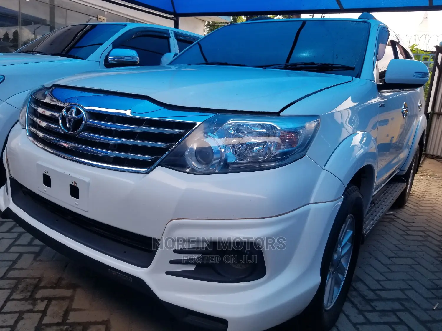 Toyota Fortuner 2.7 AWD 2014 White