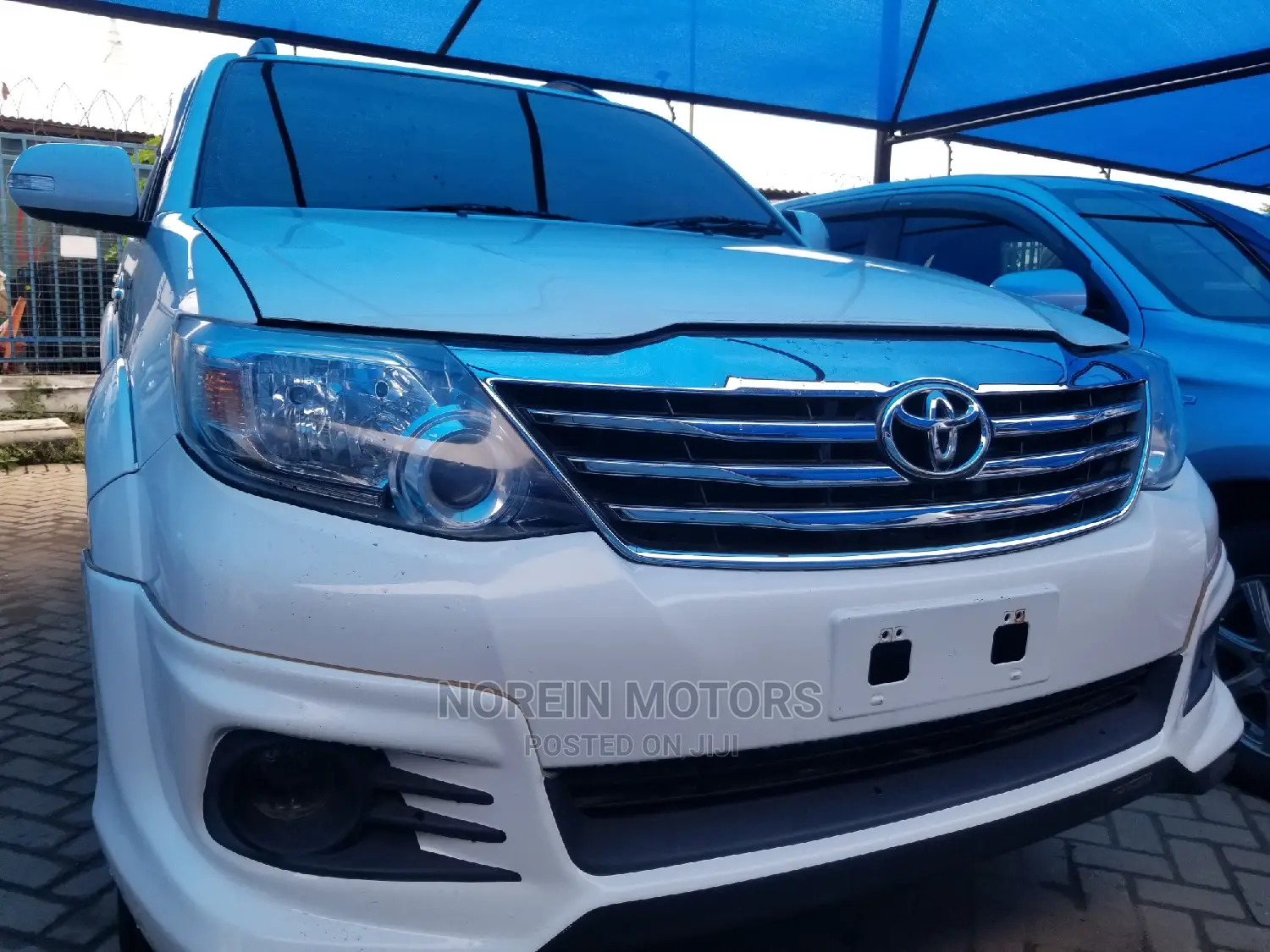 Toyota Fortuner 2.7 AWD 2014 White