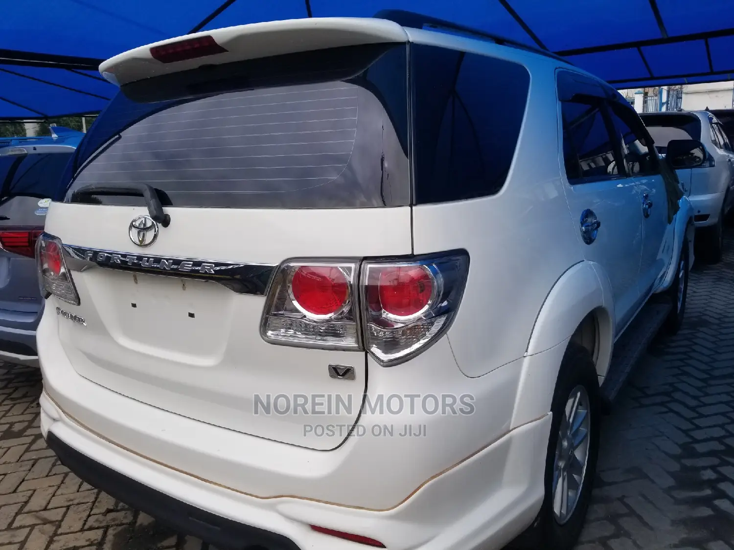 Toyota Fortuner 2.7 AWD 2014 White