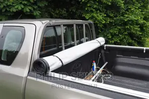 Unibee 4x4 Tri-fold Hard Lid Tonneau Cover For Toyota Hilux