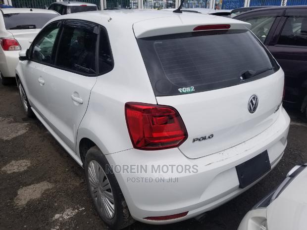 Volkswagen Polo 2014 White - thumbnail 5