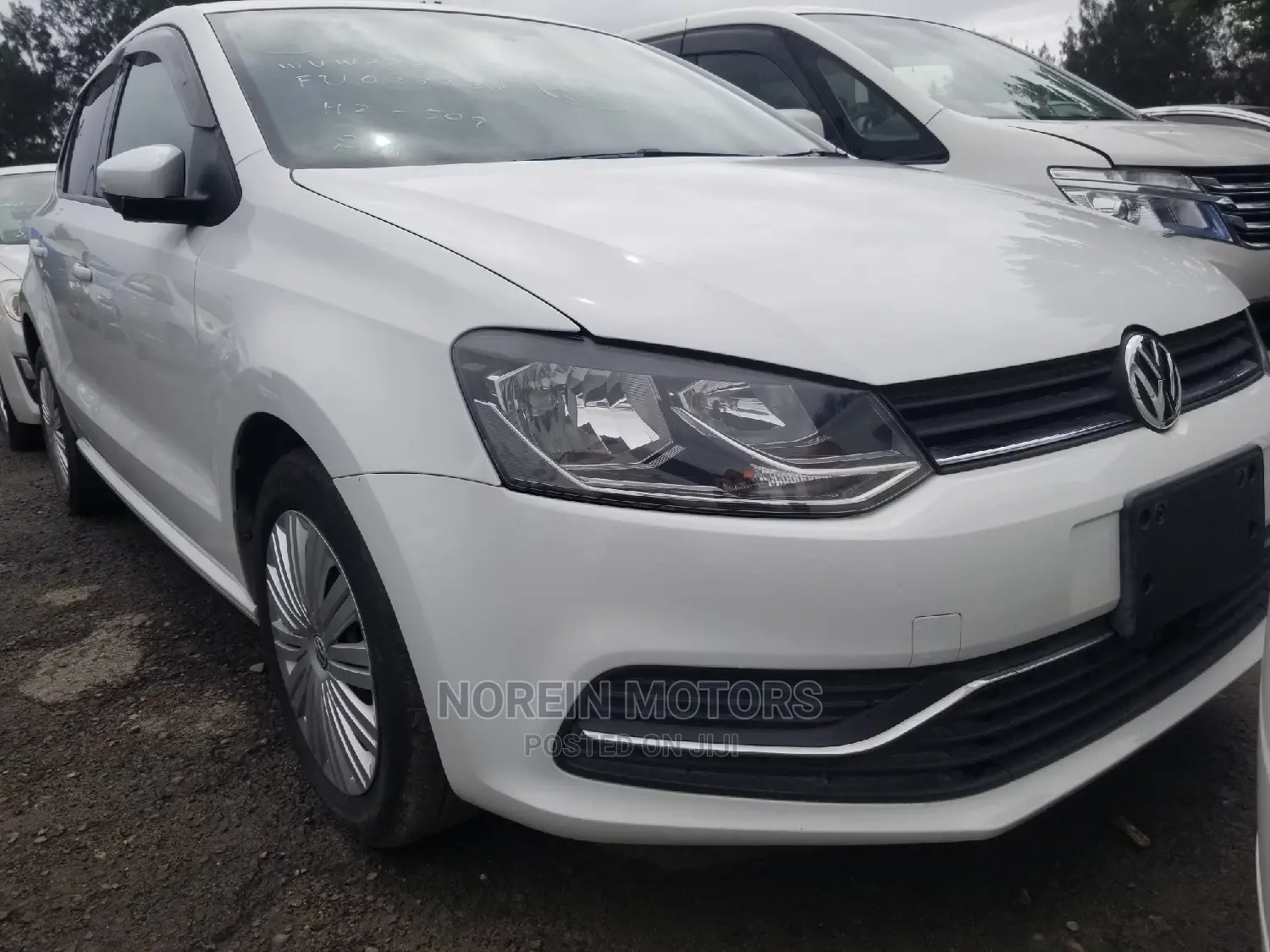 Volkswagen Polo 2014 White