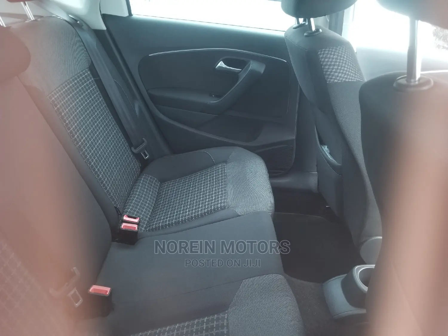 Volkswagen Polo 2014 White