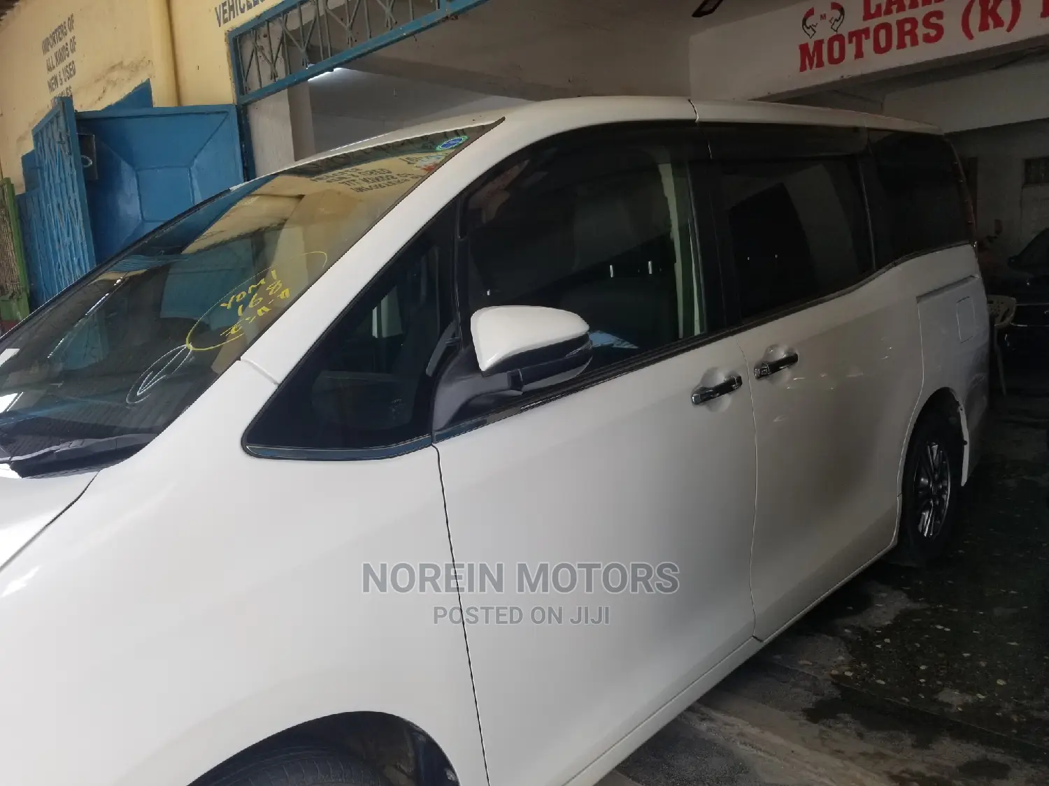 Toyota TOYOTA ESQUIRE 2015 White
