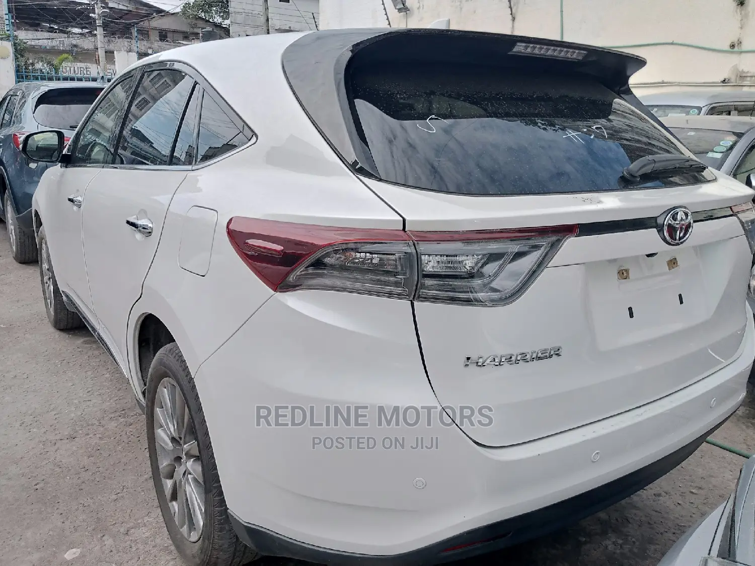 Toyota Harrier 2.0 4WD 2016 White