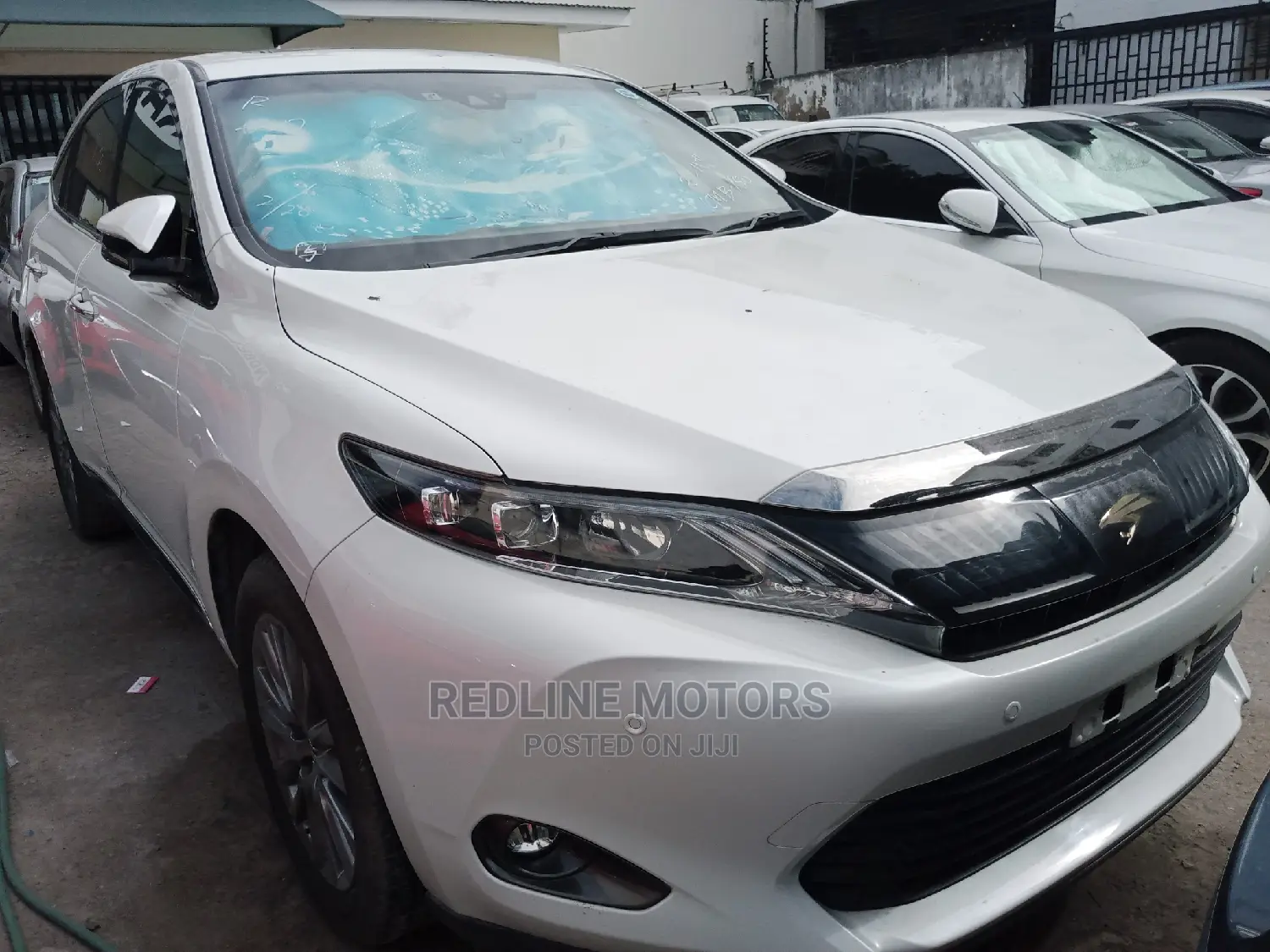 Toyota Harrier 2.0 4WD 2016 White