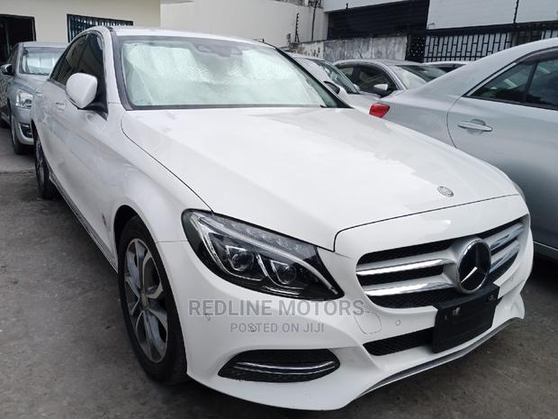 Mercedes-Benz C200 2016 Off White