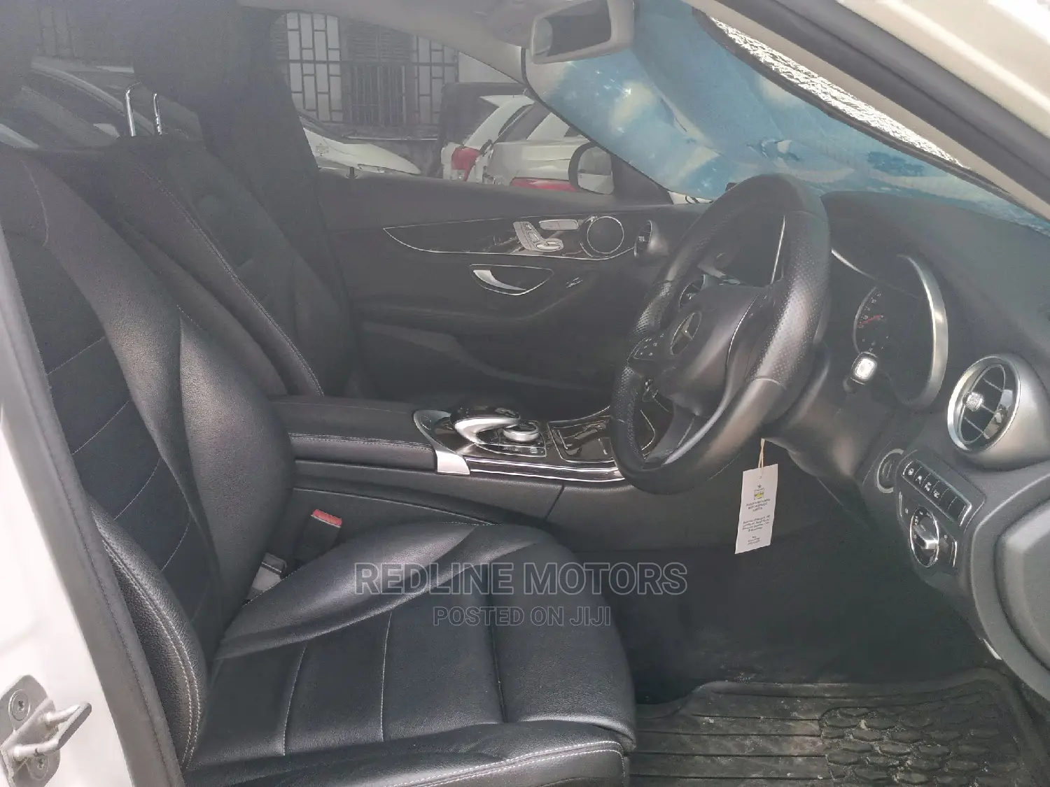 Mercedes-Benz C200 2016 Off White