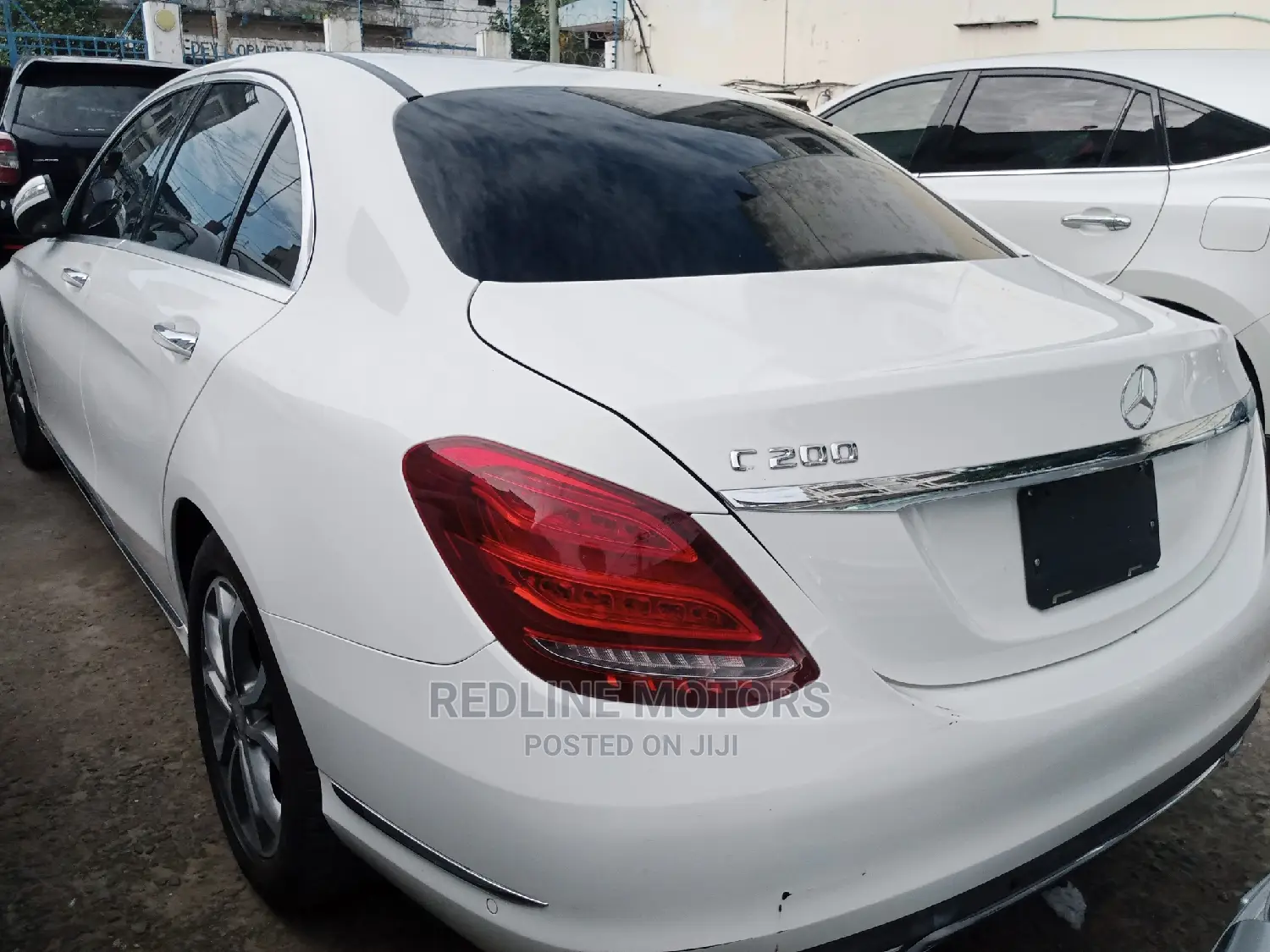 Mercedes-Benz C200 2016 Off White