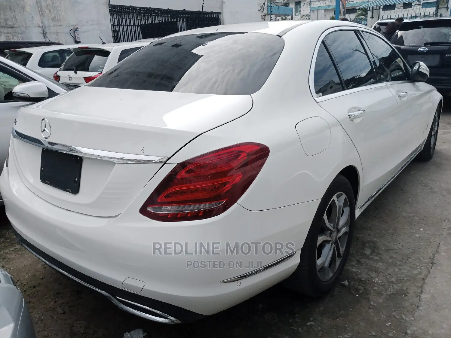 Mercedes-Benz C200 2016 Off White