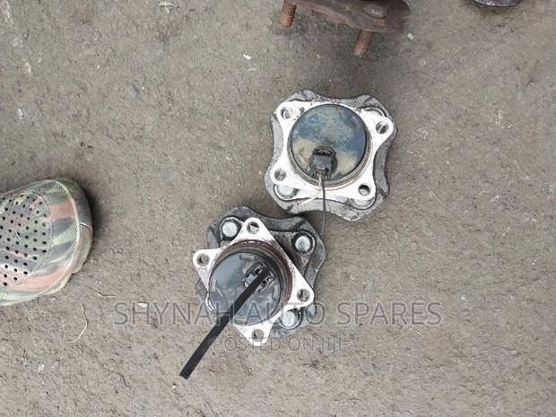 Toyota Platz and Toyota Ist Old Model Rear Hubs 2wd