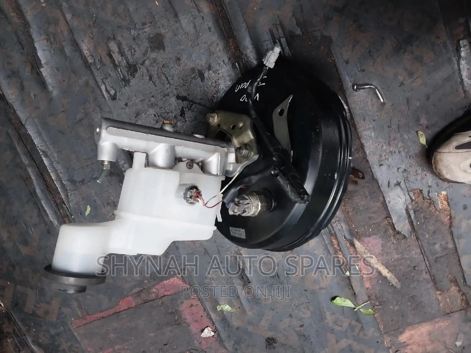 Vigo Japan Brake Master Cylinder and Booster Complete