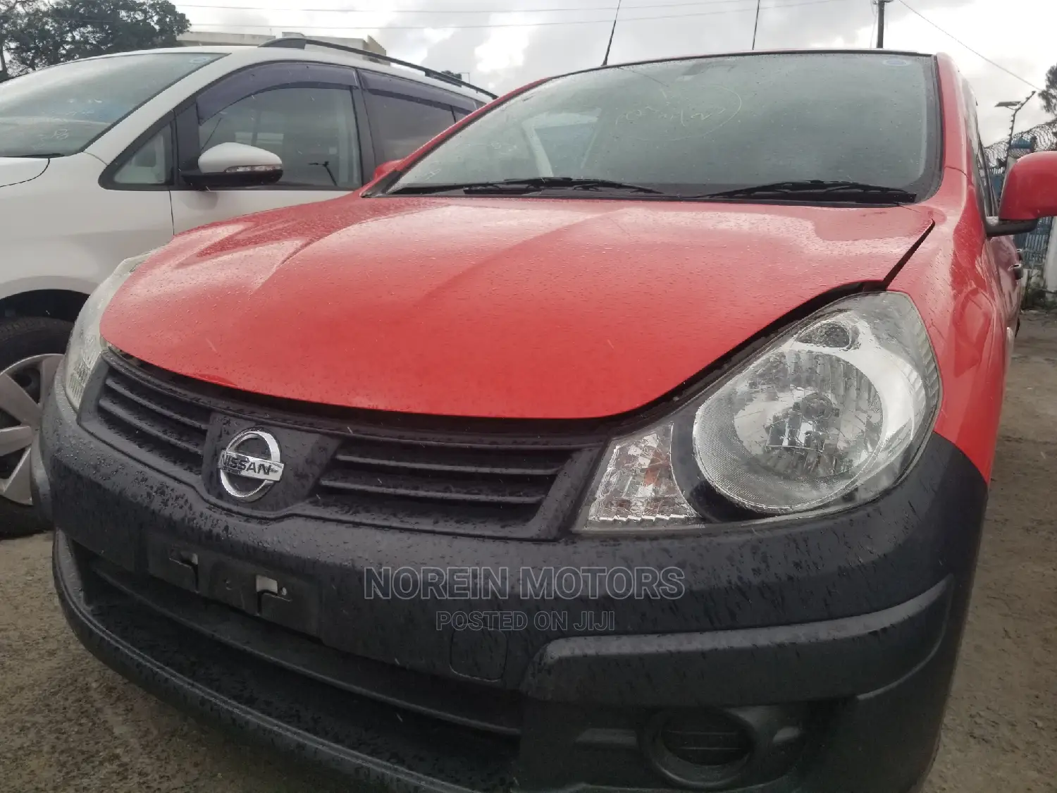 Nissan Advan 2014 Orange