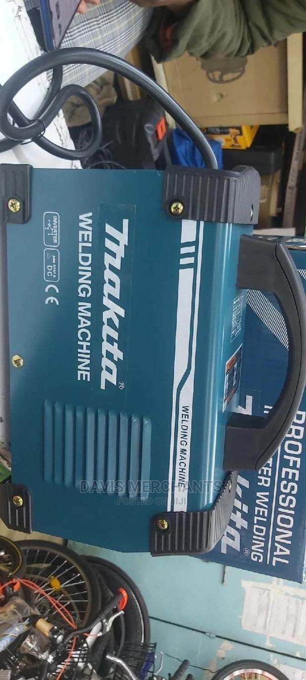 Welding Machine With 500 Amps - thumbnail 3