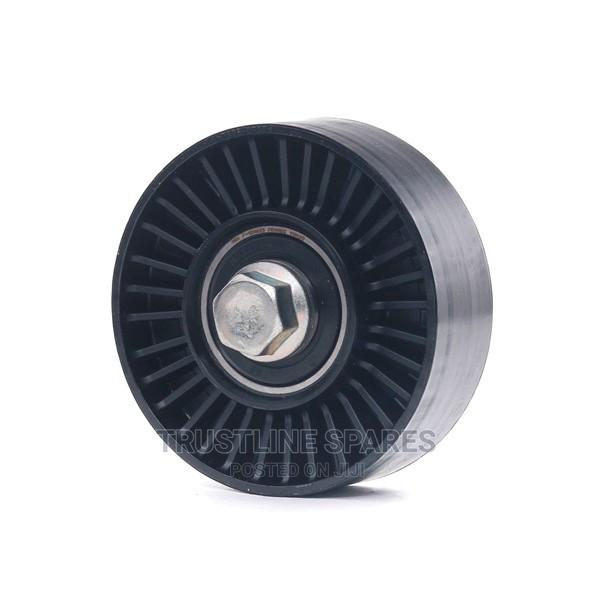 BMW 1, 2, 5, 6 X1, X3, X5 Deflection Pulley -R TRUCKTEC