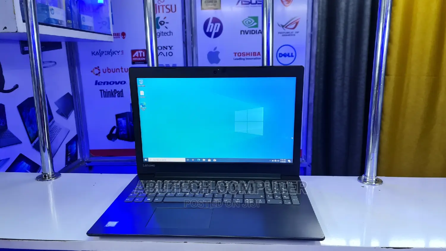 Laptop Lenovo IdeaPad 110 12GB Intel Core I5 HDD 1T