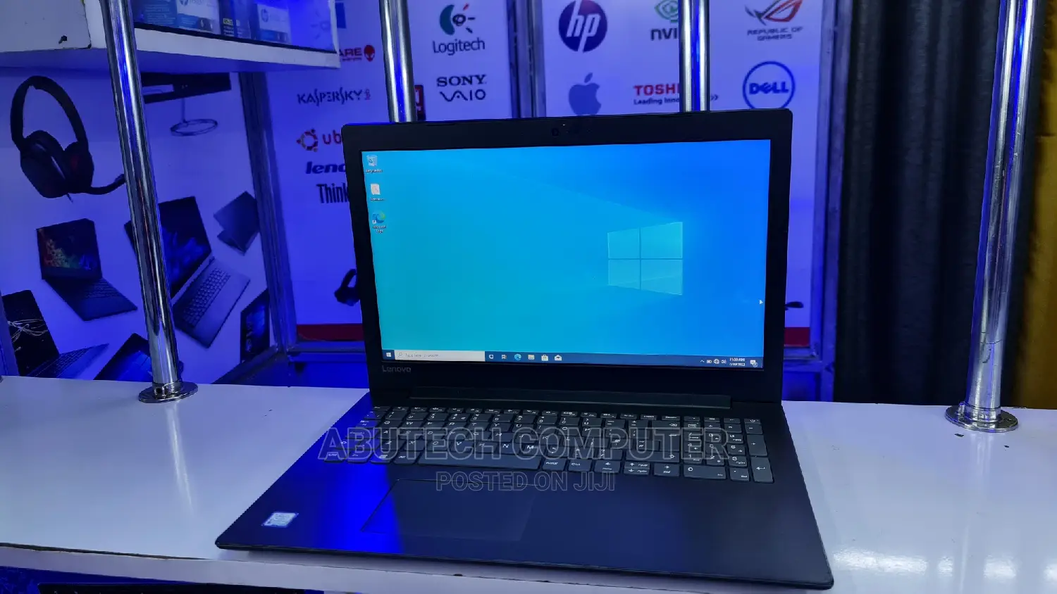 Laptop Lenovo IdeaPad 110 12GB Intel Core I5 HDD 1T