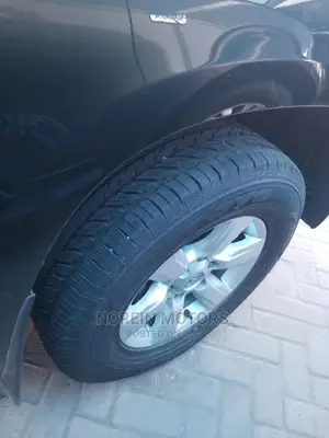 Toyota Land Cruiser Prado 2.7 VVT-i 2015 Green