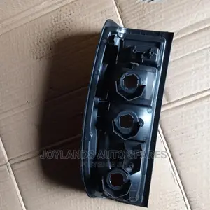 Tail Lamp Nissan Hard Body,Short Fitting.