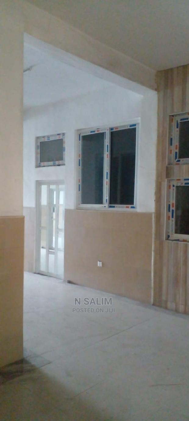 Offices to Let - thumbnail 8