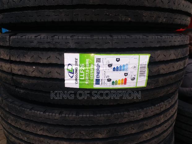 9.5R17.5 Linglong Tire (Sterring)