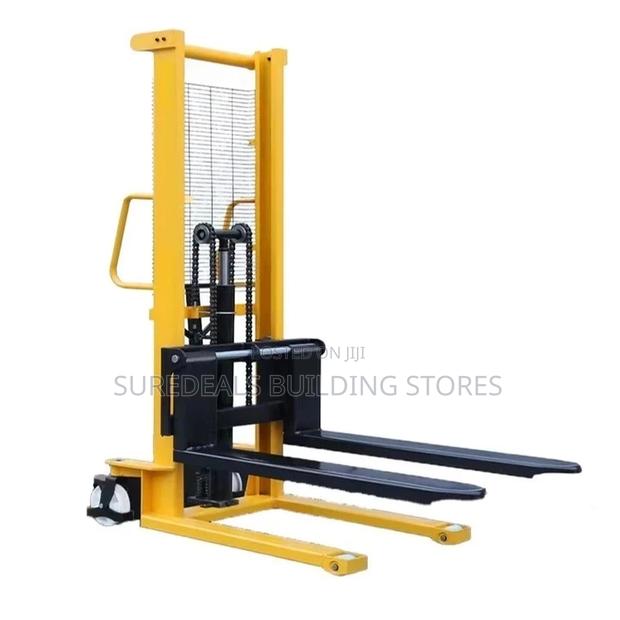 Hydraulic Manual Stacker (2T, 1.6mtrs) - thumbnail 2