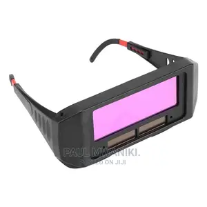 Auto Darkening Welding
Glasses.
