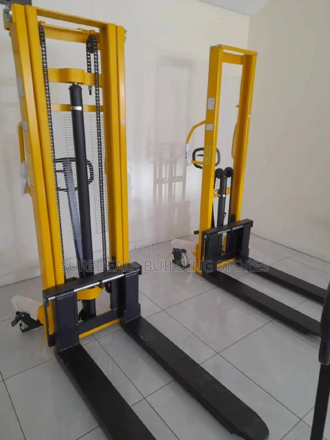 Manual Stacker Lifting 3mtrs