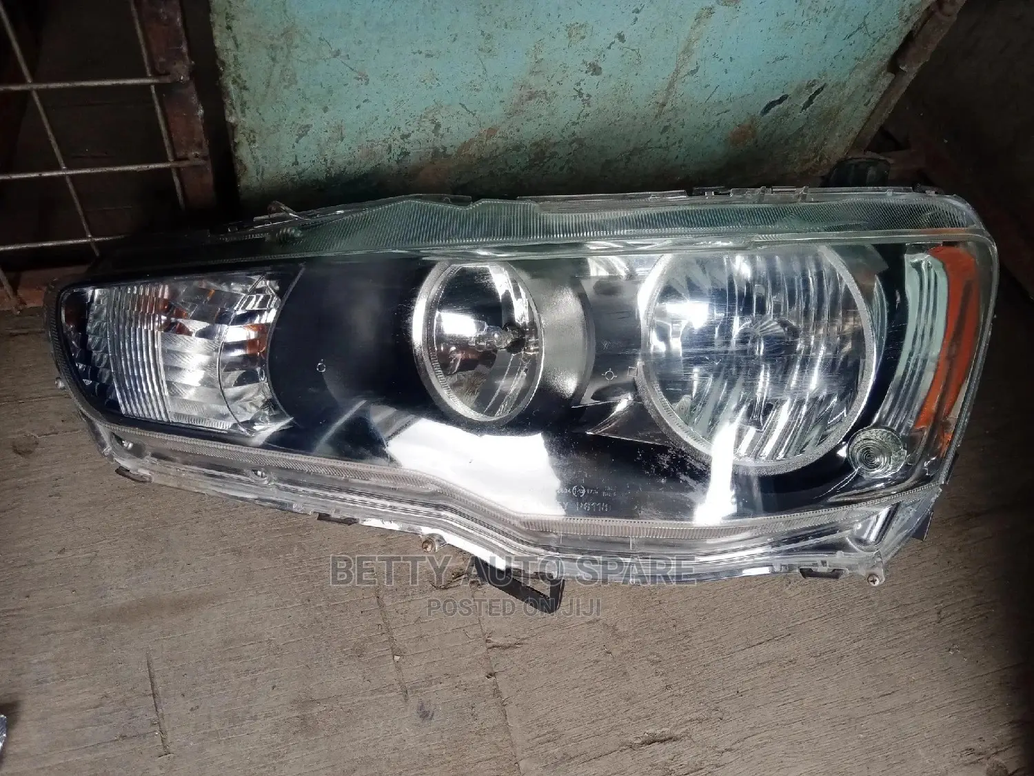 Gallant Headlight