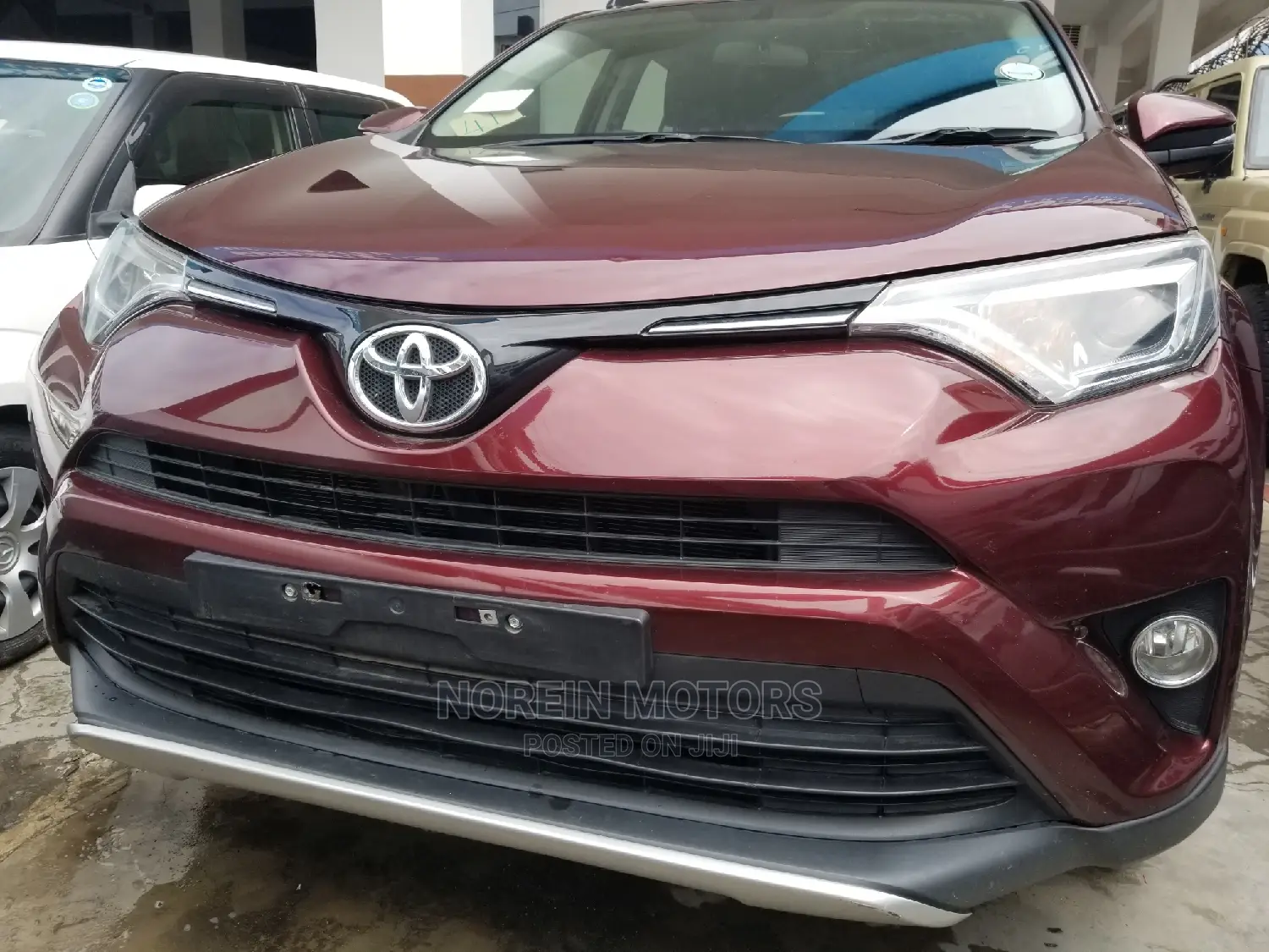 Toyota RAV4 LE 4dr SUV (2.5L 4cyl 6A) 2015 Red