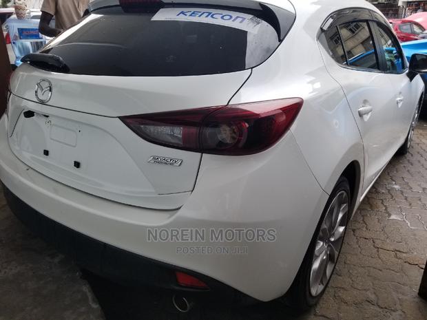 Mazda Axela SV Premium 2014 White - thumbnail 7