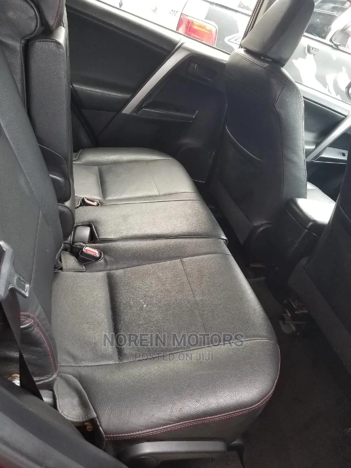 Toyota RAV4 LE 4dr SUV (2.5L 4cyl 6A) 2015 Red