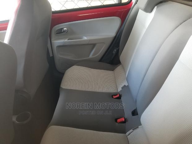 Volkswagen Up 2015 Red - thumbnail 4