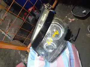 Voxy 2008 Headlight Xenon