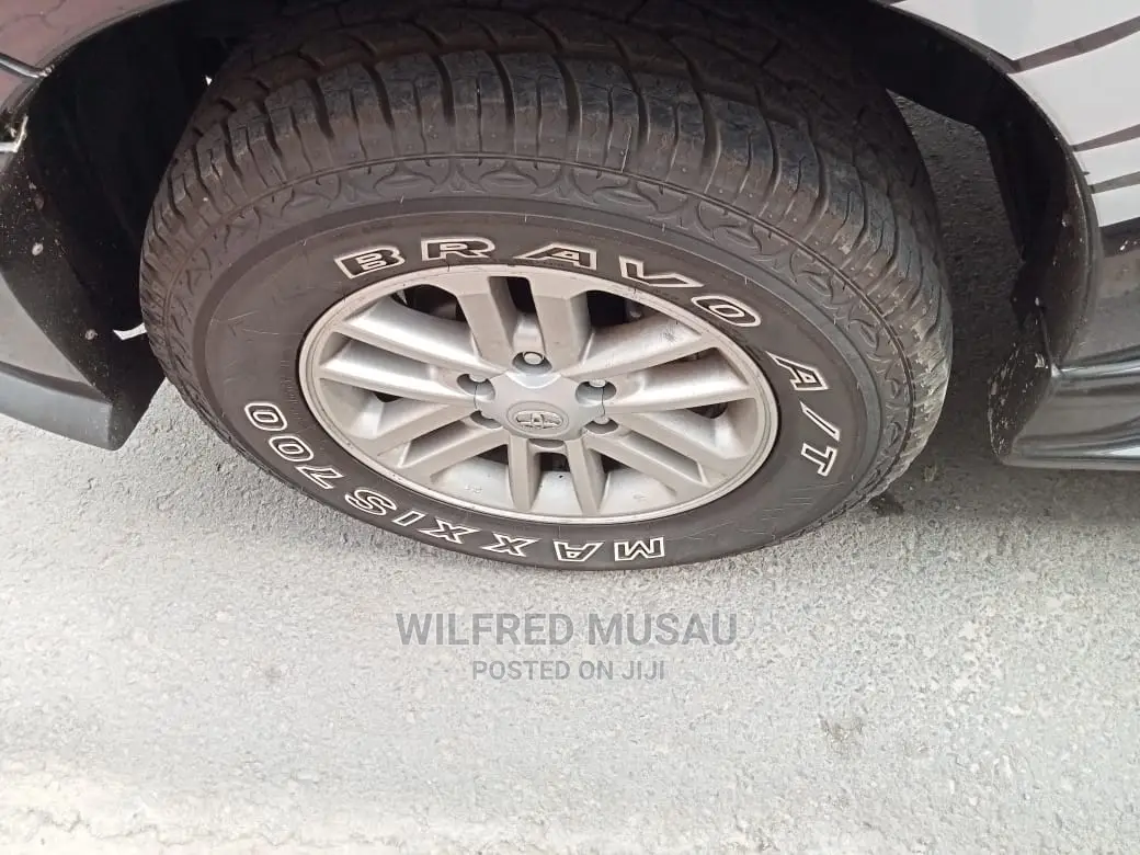 Toyota Hilux 2015 Black