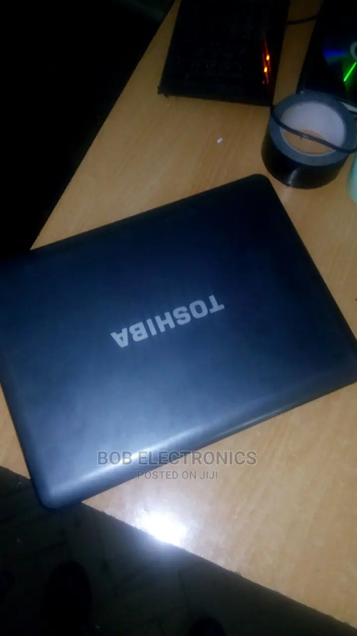 Laptop Toshiba C50 4GB Intel Pentium 320GB