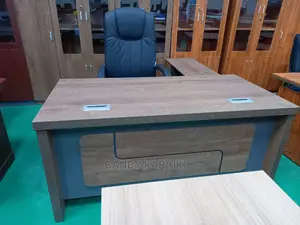 1.6m Executive Office Desk