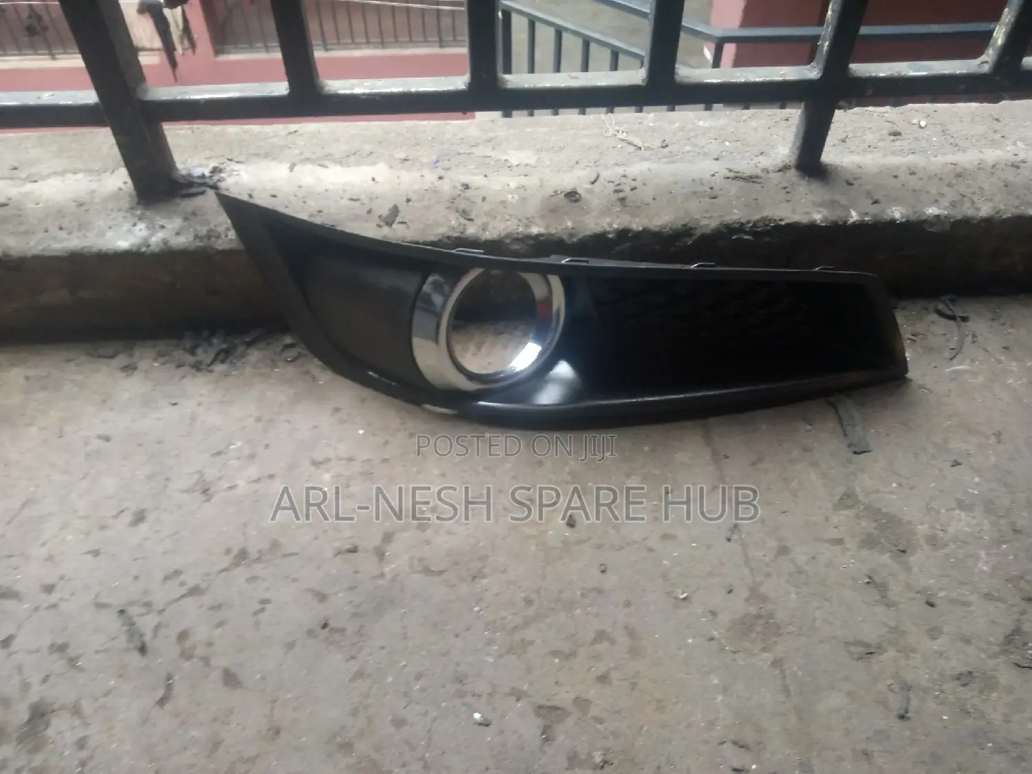 Legacy BR Fog Light Cover