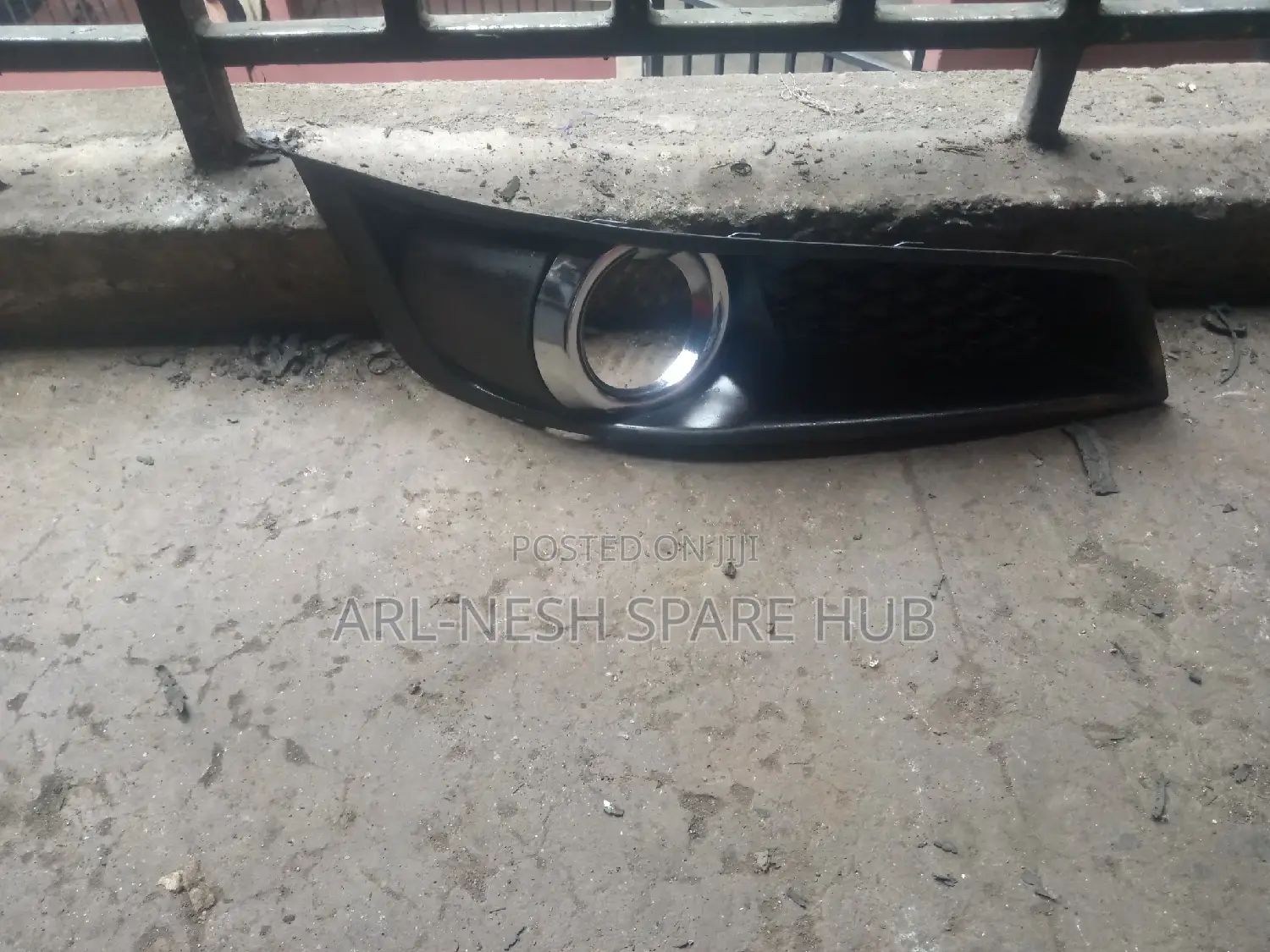Legacy BR Fog Light Cover