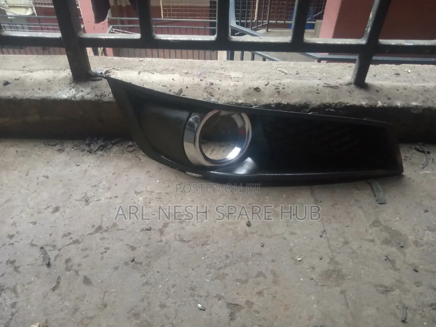 Legacy BR Fog Light Cover