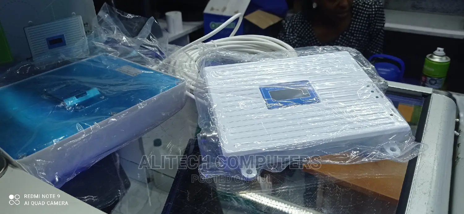 Phones Signal Booster