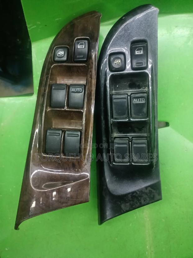 Nissan Sunny B15 Main Door Switch - main view