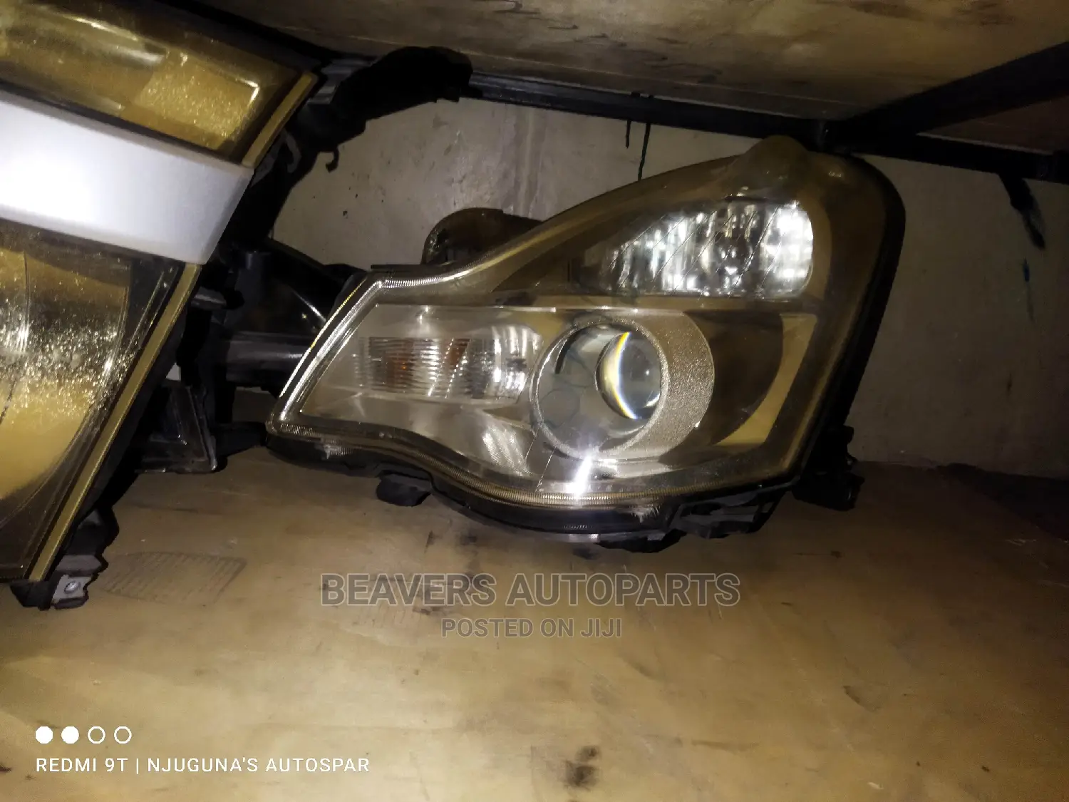 Nissan Sylphy N17 Zenon Headlight.